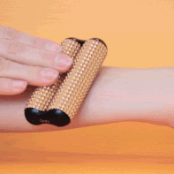 eam_Dune Acupressure_all | Hand rolling Dune ONO Roller Acupressure on forearm